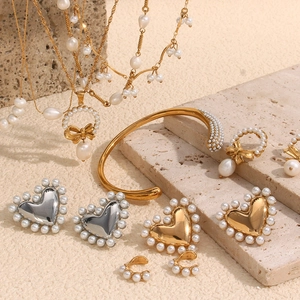 Freshwater Pearl Necklace Bracelet Earrings Ring Stainless Steel 18K Gold Plated Niche Chic Jewelry For Women