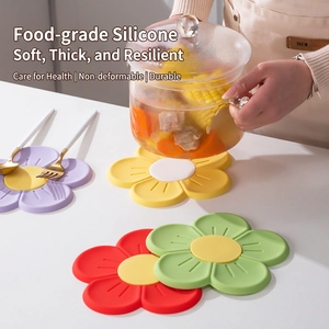 Colorful sakura flower silicone heat-resistant placemats for pots and dining tables