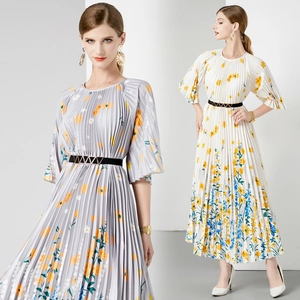Elegante Geplooide Midi Jurk Voor Dames Met Bloemenprint Ronde Hals Halve Trompetmouwen Hoge Taille Met Riem Mode