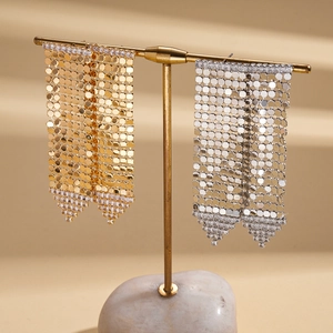 Boucles d'oreilles pampilles plaquées or 18K avec sequins de zircon en or et argent