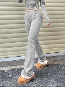 Damen Set mit grauem Strick Crop-Top und Schlaghose mit hoher Taille für Yoga und Freizeit