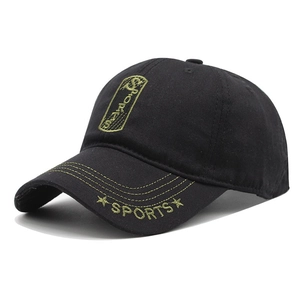 Berretto da baseball in cotone nero con ricamo SPORTS giallo in vista laterale
