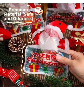 Dettaglio del sacchetto regalo di Babbo Natale per dolci e piccoli regali di Natale