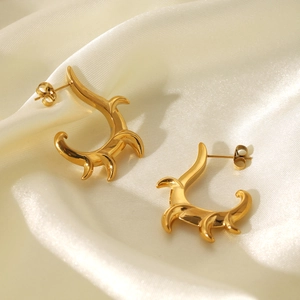 Polished 18K gold plated C-shaped irregular curved hook earrings in stainless steel