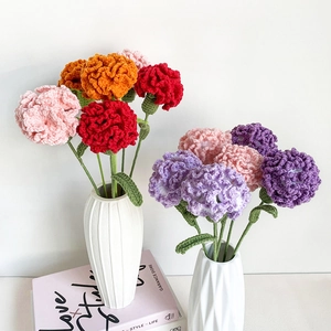 Handmade Crochet Carnation Bouquet Woolen Knitted Artificial Flowers For Mother's Day Home Decor Gift Finished Knitted Flower