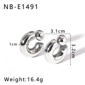 Detailed view of silver C-shaped titanium earrings showing 3.2cm height and 16.4g weight
