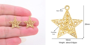 Detailed size chart for golden star pendant charm with 18mm by 20mm dimensions