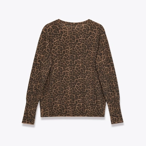 Women's leopard print long sleeve knit sweater with ribbed cuffs and crew neck