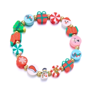 Buntes Weihnachtsarmband mit Weihnachtsmann und Schneemann Perlen aus Polymer-Ton auf Weiß