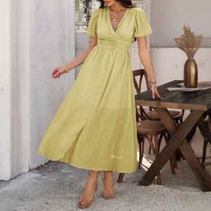 Gelbes Damen Midikleid mit V-Ausschnitt, Kurzarm und vertikaler Streifentextur