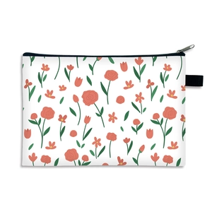 Blumige Kosmetiktasche mit roten Rosen und schwarzem Reißverschluss für Reisen