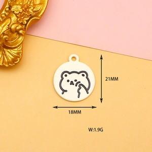 Detail showing cartoon bear alloy charm dimensions 21mm by 18mm for DIY accessories