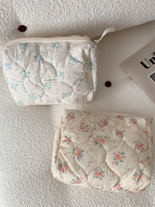 Floral Quilted Makeup Bag Cotton Large Capacity Cosmetic Storage Pouch Korean Ins Style Portable Travel Toiletry Case