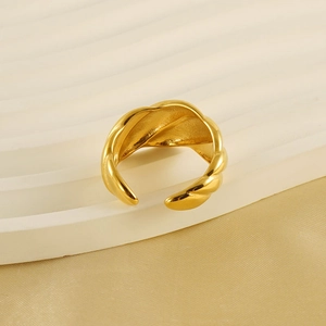 Minimalist 18k gold plated stainless steel open ring with twisted rope texture design