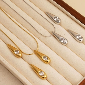 316 Stainless steel water drop jewelry set with necklace and earrings in gold and silver
