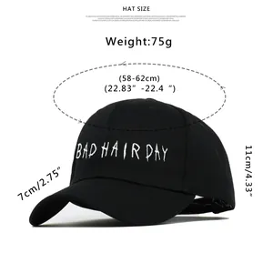 Casquette de baseball noire réglable avec broderie BAD HAIR DAY et dimensions