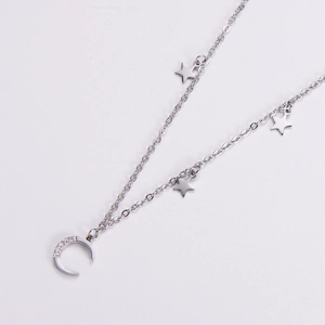 Élégant collier pendentif étoile et lune argenté avec zircons blancs pour femme