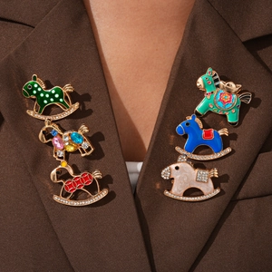 Cartoon Rocking Horse Brooch Alloy Colorful Enamel Rhinestone Animal Pin Fashion Jewelry Accessory For Women