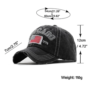 Détail de la casquette rétro délavée avec broderie Chicago 3D et bordure effet usé