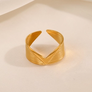 Vintage 18K gold-plated V-shaped open ring for women with unique textured finish