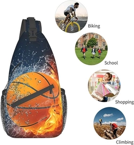 Sac bandoulière avec motif basket et flammes montré en vélo, école et escalade