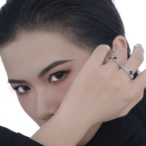 Elegant S925 sterling silver open rings with crinkle texture and black zircon stones