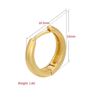 Gold geometric rectangle huggie earring 16.5mm with weight measurement 1.8g