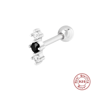 Piercing per elice in argento sterling 925 con pietre nere e chiusura a sfera vite