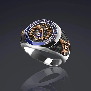 Anillo de masón con esmalte azul y símbolos de compás dorados en metal plateado fino