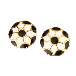 18K gold-plated titanium steel earrings with black and white enamel flower pattern