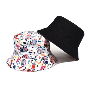 Lot de chapeaux bobs de soleil avec imprimé abstrait coloré et option noir classique