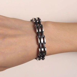 Men's multi-layer retro bracelet with black silicone and silver stainless steel chain link