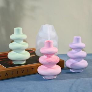 Stampi in silicone fai-da-te per vasi geometrici con pezzi artigianali in gesso