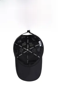 Detail der atmungsaktiven Schnelltrocknende Baseballkappe mit Logo-Band und verstellbarem Gurt