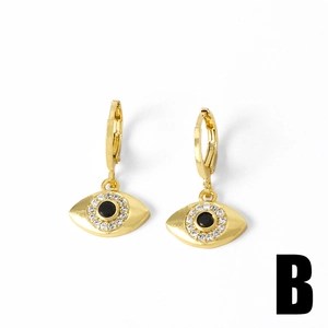 Boucles d'oreilles créoles mauvais œil dorées avec pierre noire et oxydes de zirconium