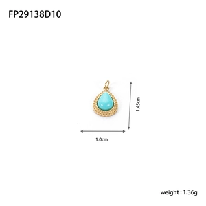 Détail du pendentif goutte en acier inoxydable avec turquoise et bordure dorée perlée