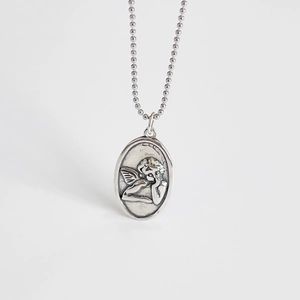Vintage 925 sterling silver guardian angel relief pendant necklace with bead chain style