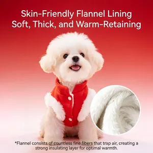 Gilet rosso di Capodanno per cani con bordo in peluche bianco e calda fodera in pile