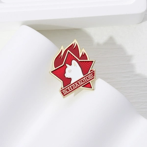 Pentagram red star flame and white cat enamel badge pin for clothing decoration