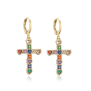 Boucles d'oreilles croix plaquées or 18K avec zircons multicolores en forme de cœur et anneau