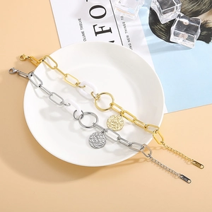 Bracelet chaîne en acier inoxydable 18K avec disque martelé et maillons géométriques dorés