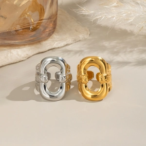 Anello A Maglie Geometriche In Acciaio Inossidabile Placcato Oro 18K Regolabile Testurizzato Impermeabile Per Donne