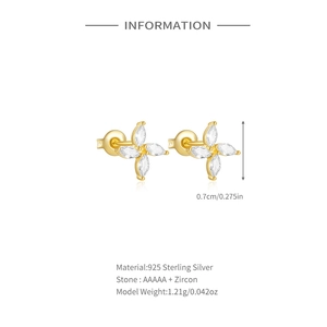 Detailed view of S925 silver flower stud earrings with 5A zircons and 0.7cm size info