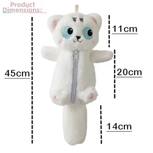 Vue détaillée de la trousse chat en peluche avec dimensions de 45cm de longueur totale