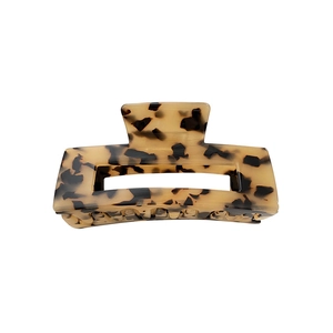 Classic tortoise shell acetate hair claw clip for women in a vintage leopard pattern