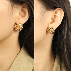 Elegant woven mesh titanium steel earrings with inlaid shell pearls in gold and grey