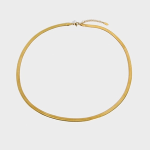 Elegant 18K gold-plated stainless steel flat herringbone chain necklace with lobster clasp