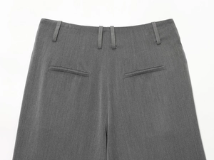 Close-up of the back waist design and dual pockets on gray casual shorts
