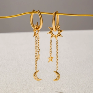 Boucles d'oreilles pendantes en acier inoxydable doré avec étoile et lune lune