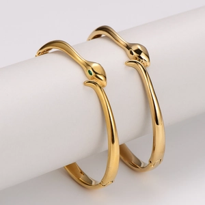 Snake Head Open Cuff Bangle 304 Stainless Steel 18K Gold Plated With Green Enamel Eyes High Polish Jewelry For Women